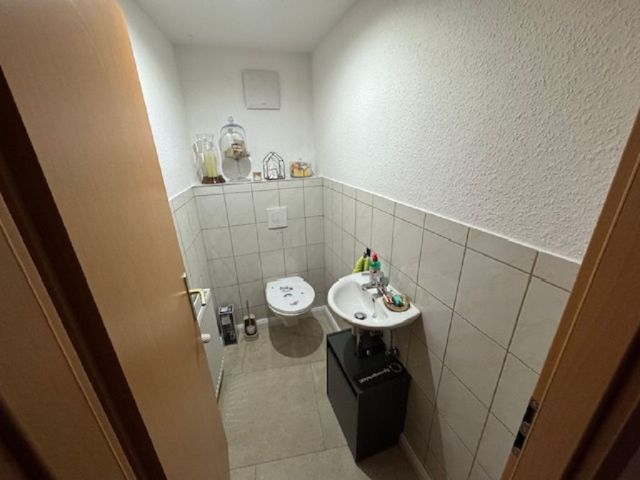 Innenansicht OG - Vermietetes Wohn- und Geschäftshaus in zentraler Innenstadtlage * mit einer Jahresnettomiete von 13.110 € und einer PV-Anlage *
