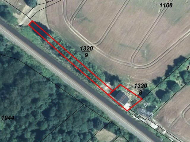 Grundstück mit einem ruinösen, ehemaligen Bahnwärterhaus **zwischen Leipzig und Chemnitz**