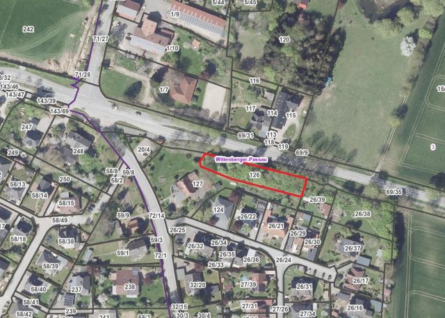 Umgebungsskizze - Innerörtliche Freifläche mit Baumbestand inmitten der Wohnbebauung nur ca. 18 km vom Ostseestrand entfernt in Schleswig-Holstein