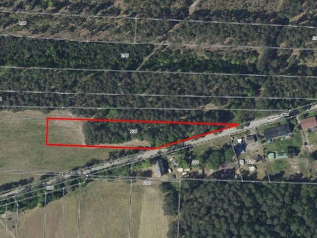Lageskizze mit Luftbildunterlegung - Teilweise verpachtetes Grundstück (überwiegend Wald, teilweise Landwirtschafts-/Grünfläche) in Märkisch Buchholz