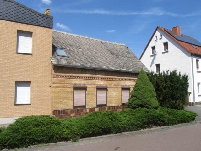 Verkaufsgegenstand - Leerstehendes Wohnhaus mit Nebengebäude, Garage und Garten in der Goitzsche‑Seenlandschaft +Natur pur vor der Haustür+