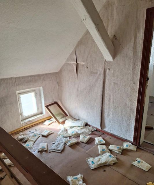 Innenansicht OG - Leerstehendes, stark sanierungsbedürftiges Einfamilienhaus im Dreiländereck von Sachsen, Brandenburg und Sachsen-Anhalt 