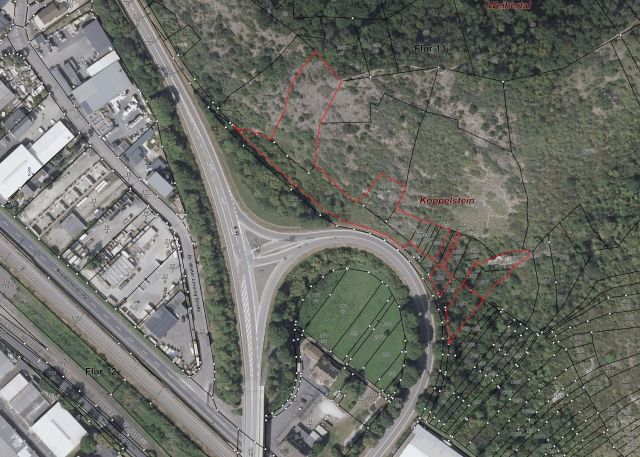 Lageskizze - 14 überwiegend zusammenhängende Wald- und Unlandflächen nahe der B 42 **vertragslos genutzt**
