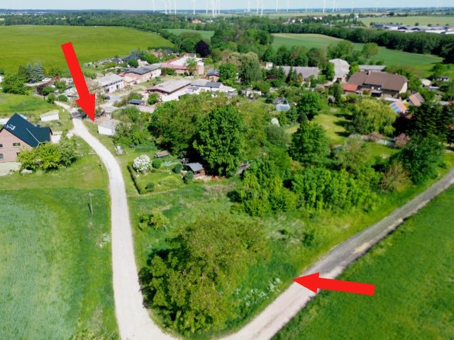 Lage Verkaufsobjekt und Umgebung - Grundstück mit leerstehender Garage & vertragslos genutztem Garten nebst Bungalow *in der Uckermärkischen Seenlandschaft*