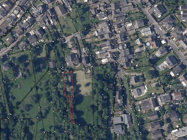 Lageskizze mit Umgebung und Luftbildunterlegung - Eigentumswohnung in einem stark sanierungsbedürftigen Zweifamilienhaus *ca. 2 km westl. vom Rhein & 13 km von Bonn entfernt*