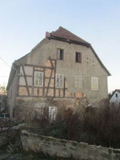 Giebelansicht - Ehemaliges vertragsfreies Wohn- und Lagerhaus **unweit der Landesgrenze zu Thüringen**