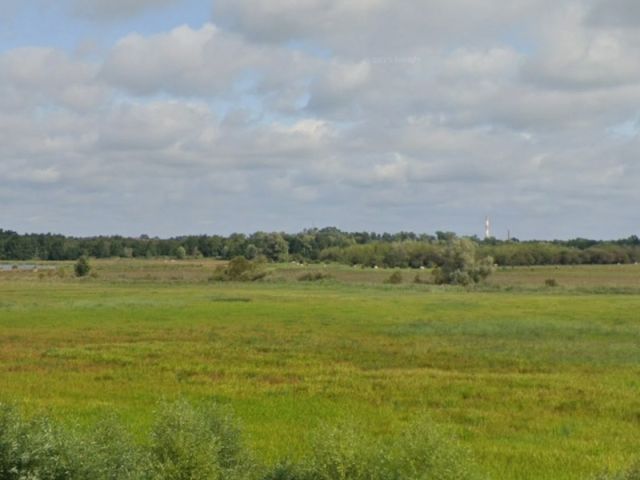 Blick auf die Umgebung Richtung Verkaufsfläche - Landwirtschafts-/Grünlandfläche in Brandenburg an der Havel südlich des Brandenburger Stadtkanals