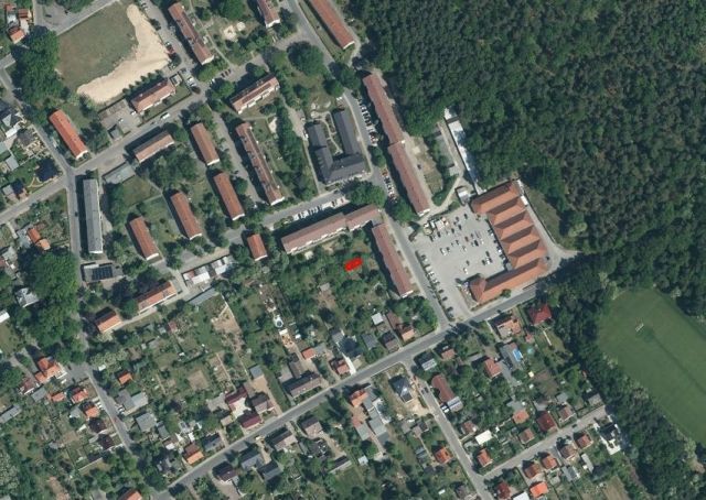 Umgebungsskizze - Kleine Fläche als Teil eines Innenhofes im ´Dichterviertel´ + im B-Plan als „Faktisches allgemeines Wohngebiet“ ausgewiesen +