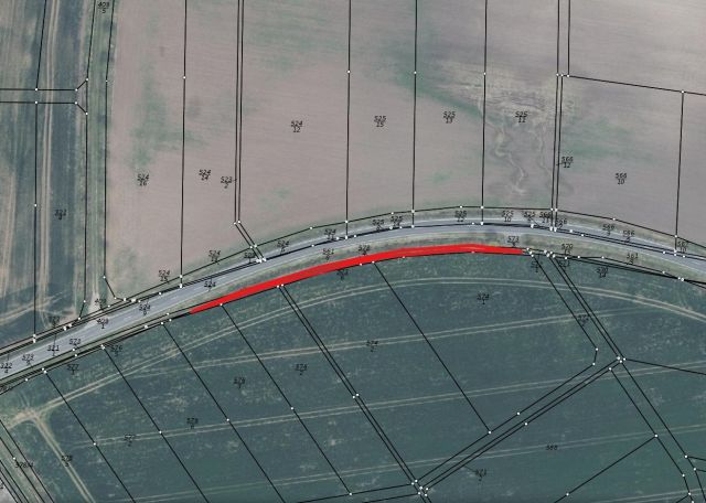 Lageskizze Flurstück 573/4 - Zwei schmale Landwirtschaftsflächen im Süden Thüringens, nahe der Landesgrenze zum Freistaat Bayern