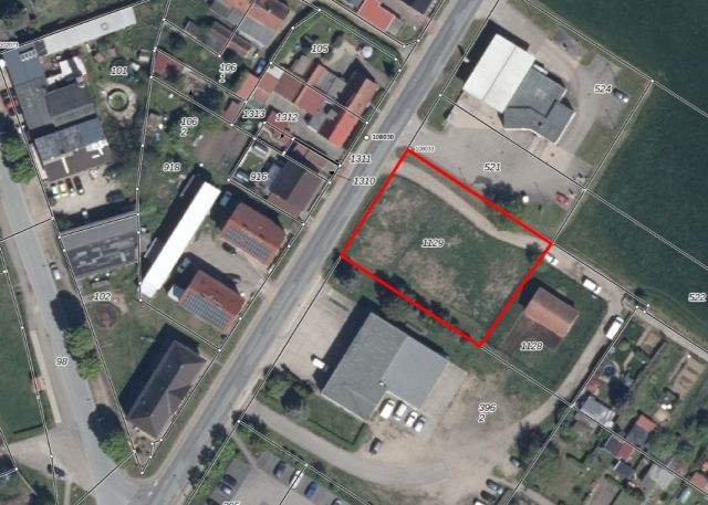 Lageskizze mit Luftbildunterlegung - Grundstück mit Bauvorbescheid für den Bau von 33 Garagen & 5 Stellplätzen *Tankstelle & Einzelhandel in der Nachbarschaft*