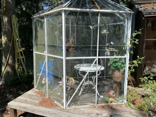 Pavillon - Grundstück mit ehem. Bungalow, Schuppen & Carport ++in einem Wohn- und Erholungsgebiet im nordöstlichen Umland von Berlin++