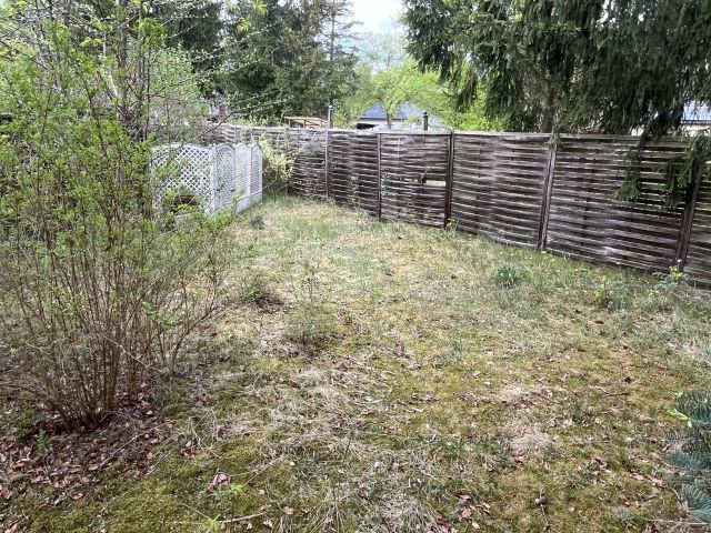 Blick auf den westlichen Grundstücksbereich - Grundstück mit ehem. Bungalow, Schuppen & Carport ++in einem Wohn- und Erholungsgebiet im nordöstlichen Umland von Berlin++