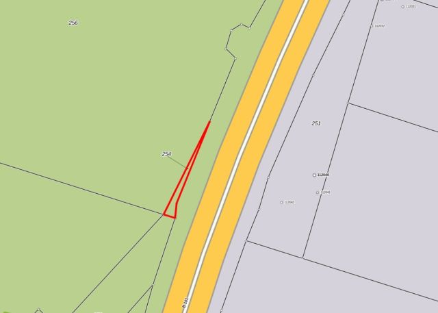 Lageskizze - Vertragsfreie, kleine Waldfläche an der B 101 **etwa 30 km von Berlin entfernt**