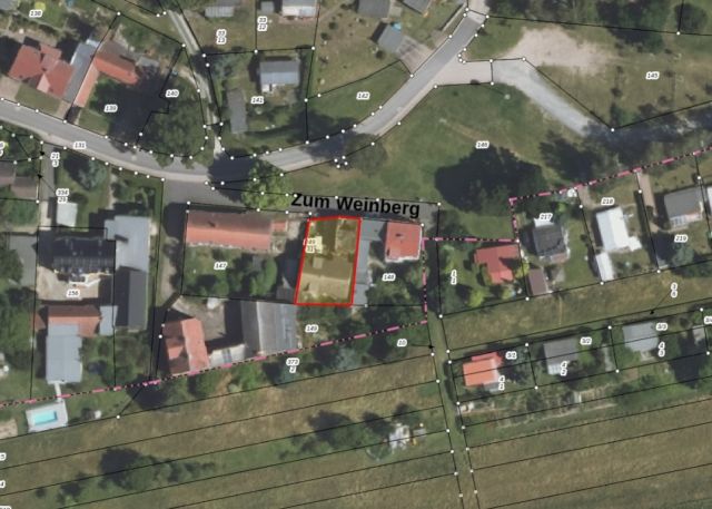 Lageskizze - Wohngrundstück mit vermüllter Ruine (Fotodokumentation siehe Anlage)