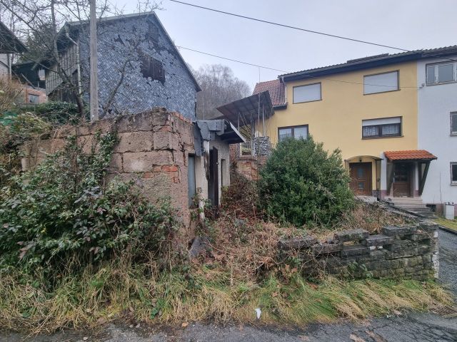 Flurstück 60/7 - MEA an einem Einfamilienhaus + Vorgarten + ruinöses Nebengebäude