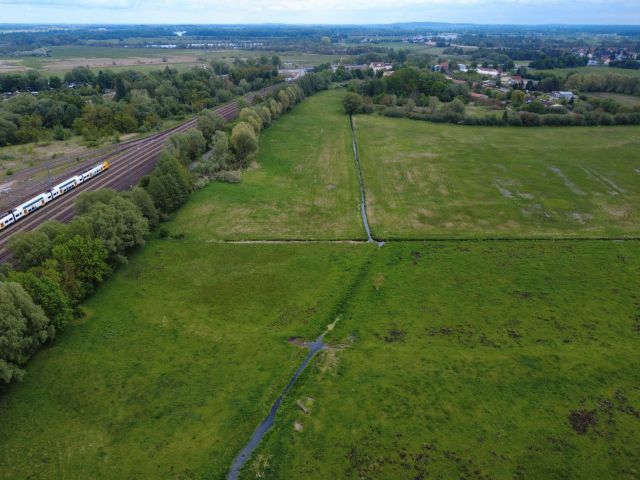 Blick auf das Flurstück 19 und Umgebung - Über 2 Hektar Grundstück - Landwirtschaftsflächen & verpachtete Kleingärten ++etwa 31 km vom Berliner Ring entfernt++