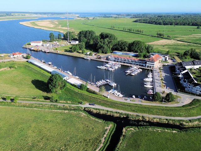 Hafen Karlshagen - Verpachtetes Grundstück (bis 30.09.2027) auf der Insel Usedom ++unweit der Insel Rohrplan & in direkter Nähe zum Hafen Zecherin+