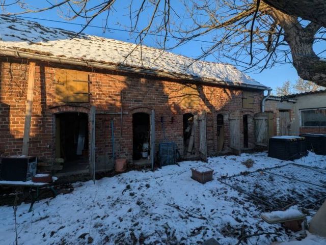 Stallgebäude - Einfamilienhaus mit Anbau, Wintergarten & Nebengebäuden nördlich der Landeshauptstadt Magdeburg +ruhige Lage+