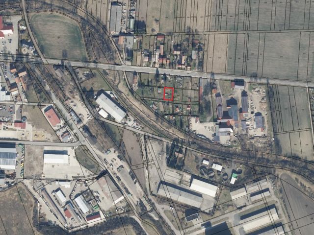 Umgebungsskizze - Vertragslos genutztes Grundstück innerhalb einer Gartenanlage **etwa 30 km von der Erfurter Altstadt entfernt**
