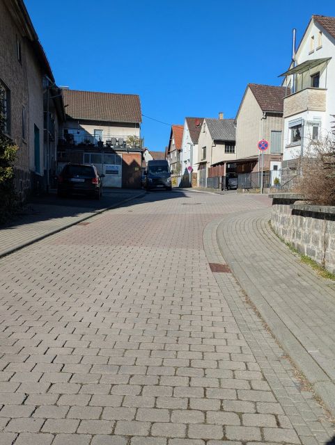 Blick auf Umgebung Friedenstraße - Leerstehendes Einfamilienhaus im historischen Ortskern von Rabenau - Londorf in Hessen