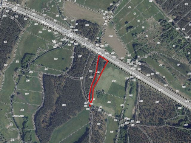 Lageskizze mit Umgebung und Luftbildunterlegung - 2 Grundstücke (Waldfläche und Landwirtschaftsfläche) an der A12 ++südöstlich von Berlin im Landkreis Oder-Spree++