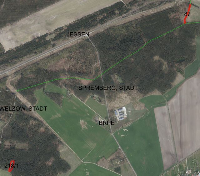 Lageskizze mit Luftbildunterlegung - 2 Grundstücke (Landwirtschaftsfläche und Weg) im Landkreis Spree-Neiße **teilweise verpachtet**