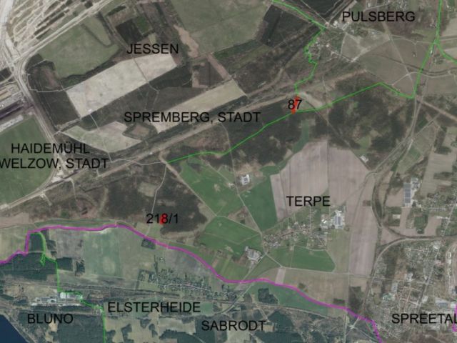 Lageskizze mit Luftbildunterlegung und Umgebung - 2 Grundstücke (Landwirtschaftsfläche und Weg) im Landkreis Spree-Neiße **teilweise verpachtet**